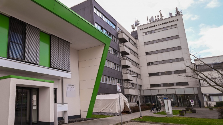 GFO-Kliniken Troisdorf impfen Personal gegen Corona (Sieglar)